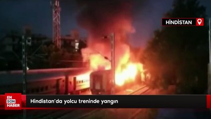 Hindistan'da yolcu treninde yangın