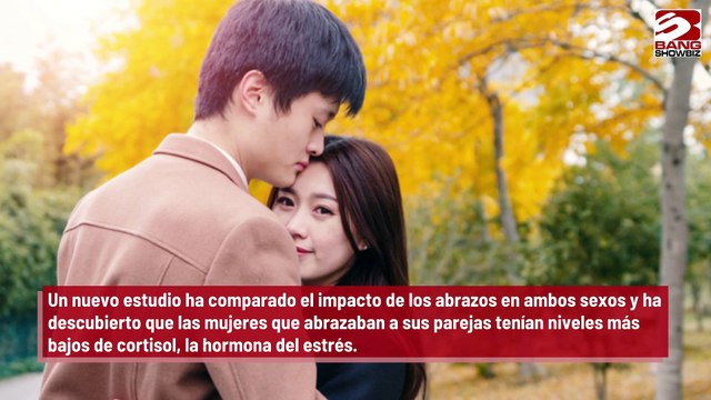 Los abrazos alivian el estrés de las mujeres