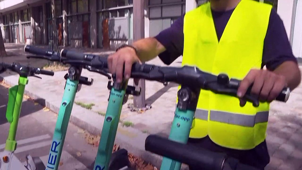 Paris: les opérateurs parient sur le vélo après le retrait forcé de leurs trottinettes