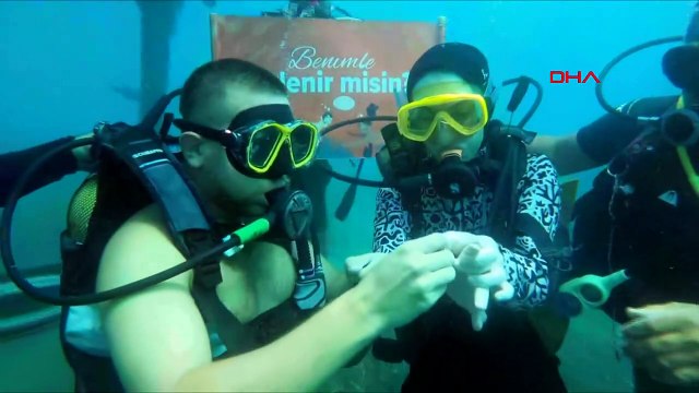 Side Sualtı Müzesi'nde Dalış Yaparak Evlenme Teklifi
