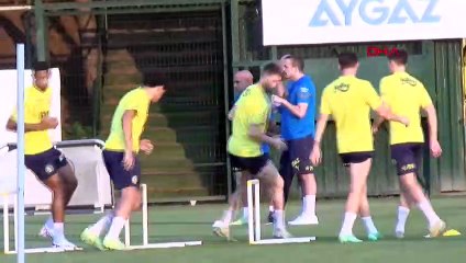 Fenerbahçe'den ayrılmaya hazırlanan Emre Mor'un yeni rotası İtalya