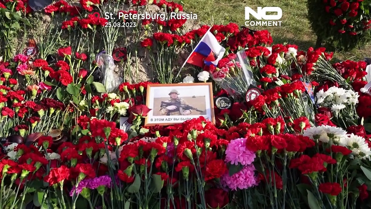 NoComment | Homenajes al líder de Wagner Yevgeny Prigozhin en la sede del grupo en San Petesburgo