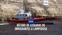 Casi 4 000 migrantes saturan el centro de acogida de Lampedusa tras una lluvia de pateras