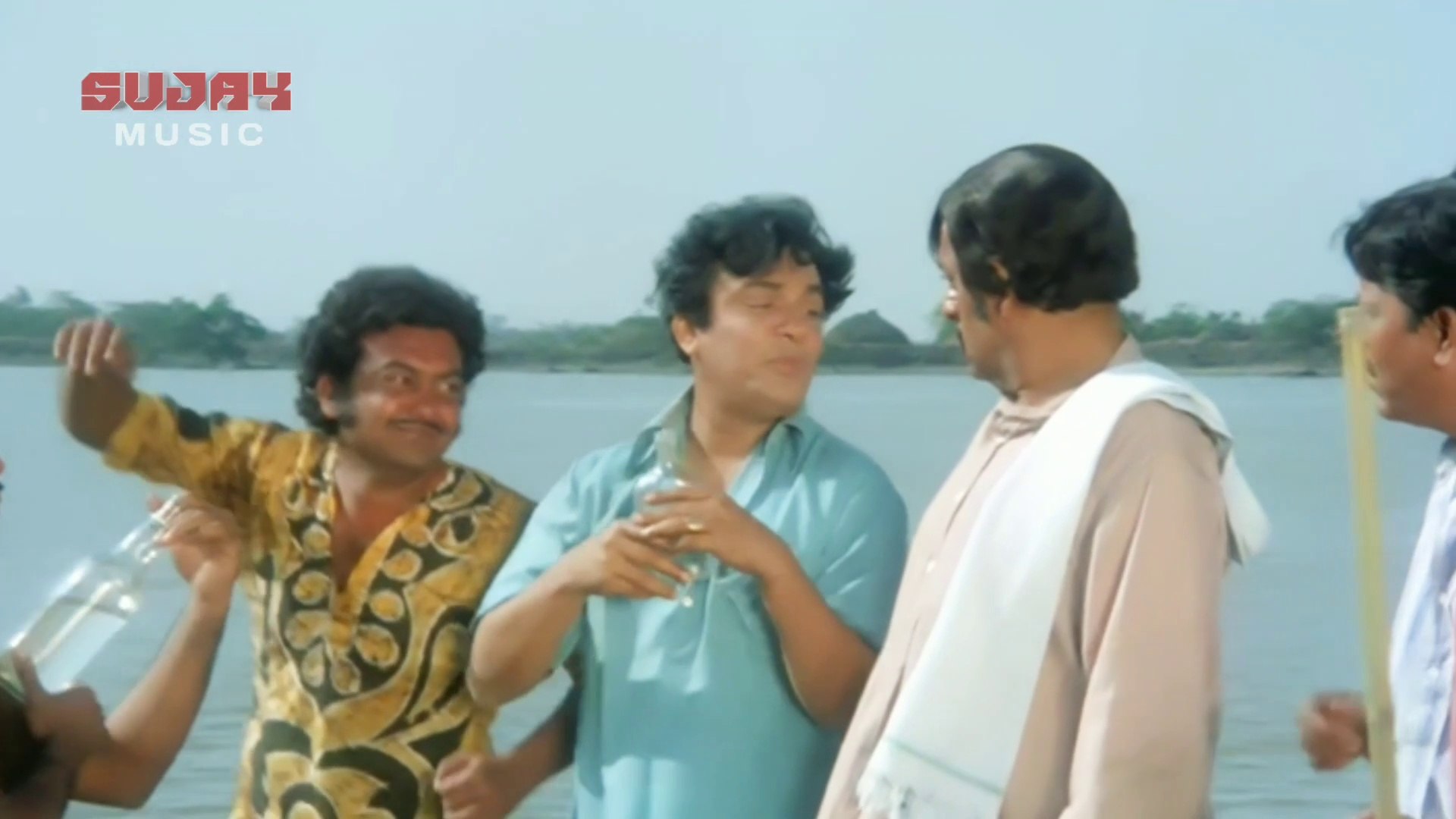 Bipin Babur Karon Sudha | Amanush | Uttam Kumar _ Utpal Dutta | Bengali  Movie Video Song Full HD | Sujay Music