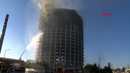 Gaziantep'te 17 katlı otelde çıkan yangın 5 saatte söndürüldü