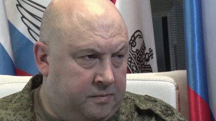 General Armagedom russo está confinado em sua residência e deve ficar em silêncio