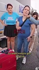 L'huile, qui était secrètement mise dans le coffre, s'est retrouvée dans toutes les valises ! Les passagers sont devenus fous