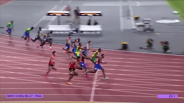 Lyles lands third gold as US win 4 x 100 relay