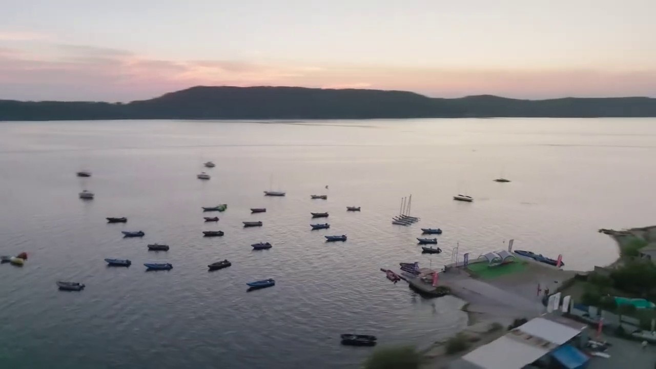 Fédération Française de Voile - FFVoile 2023 / Calme plat sur l'Etang de Berre...