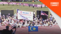 UMK hasilkan Jalur Gemilang sepanjang 200 meter, semarak bulan Kebangsaan