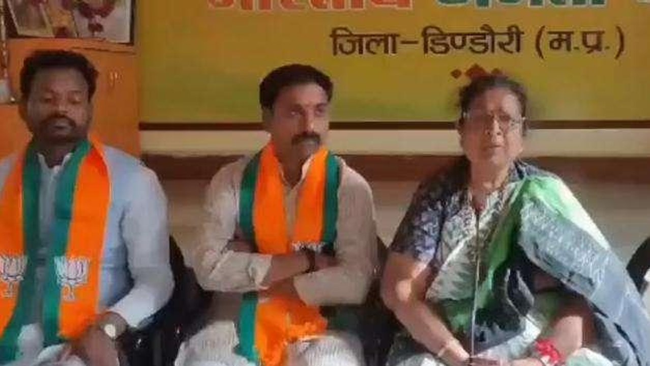 डिंडौरी : BJP ने पेश किया रिपोर्ट कार्ड,गिनाई स...