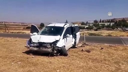 Gaziantep'te Hafif Ticari Araçla Otomobil Çarpışması: 3 Ölü, 6 Yaralı