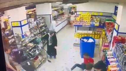 Arkadaşını korumaya çalışırken bıçaklanan genç hayatını kaybetti