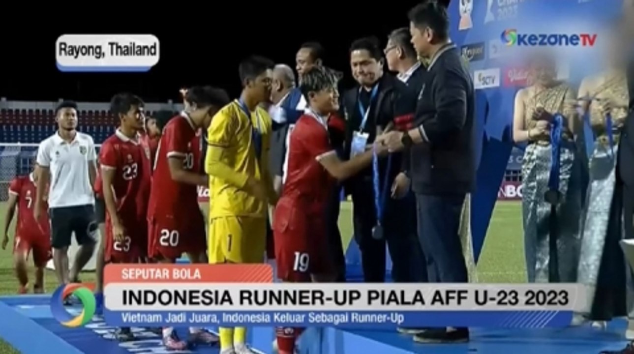 OKEZONE UPDATES: Tak Pudar Semangat, Lansia Tampil Prima Ikuti Gerak Jalan hingga Timnas Indonesia Takluk Lawan Vietnam di Final Piala AFF U-23 2023