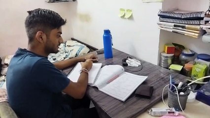 कोचिंग स्टूडेंट मन की बात कहें किससे, सिर्फ प्रतिस्पर्धा से दोस्ती