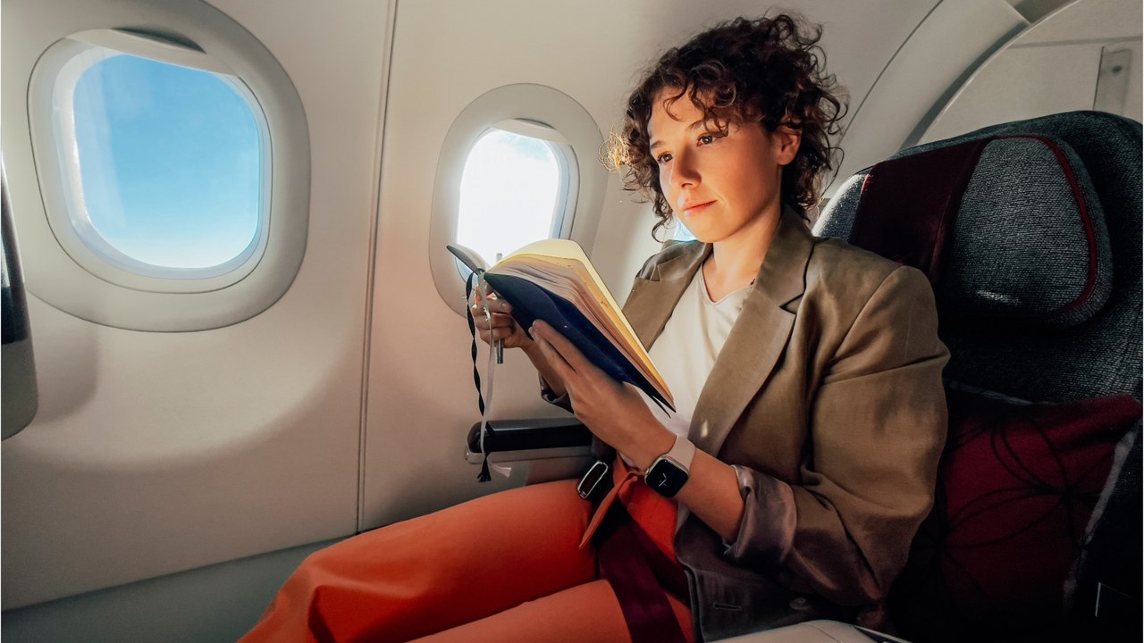 Kinderlose Flüge, weniger Geschrei: Diese Airline führt Only-Adult-Zonen ein