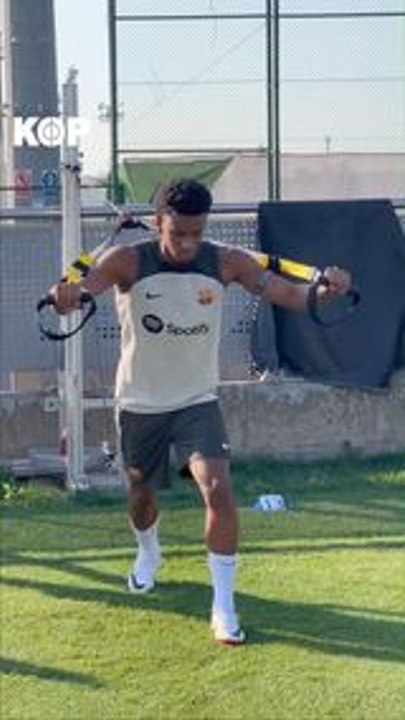 Le Barça travail dur ! 1er de Liga cette année ? #FCBarcelona #barcelona #football