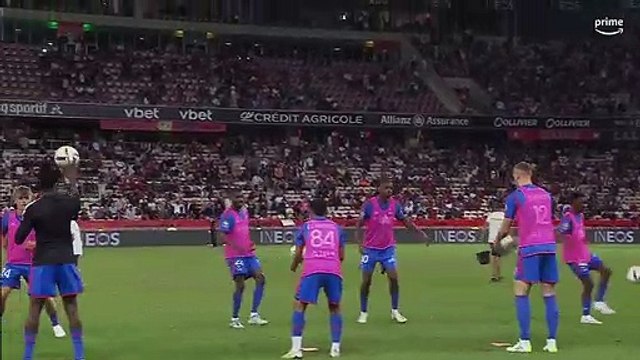 Nice - OL : L'échauffement de poussins des joueurs lyonnais interroge