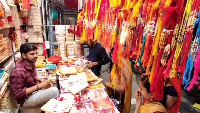 Rakshabandhan 2023: चेन्नई में जोर-शोर से चल रही है रक्षाबंधन की तैयारी, सज गईं राखी की दुकानें