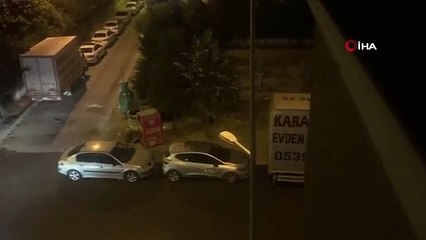 İstanbul Büyükçekmece'de Giysi Kumbarasını Soyan Şahıs Görüntülendi