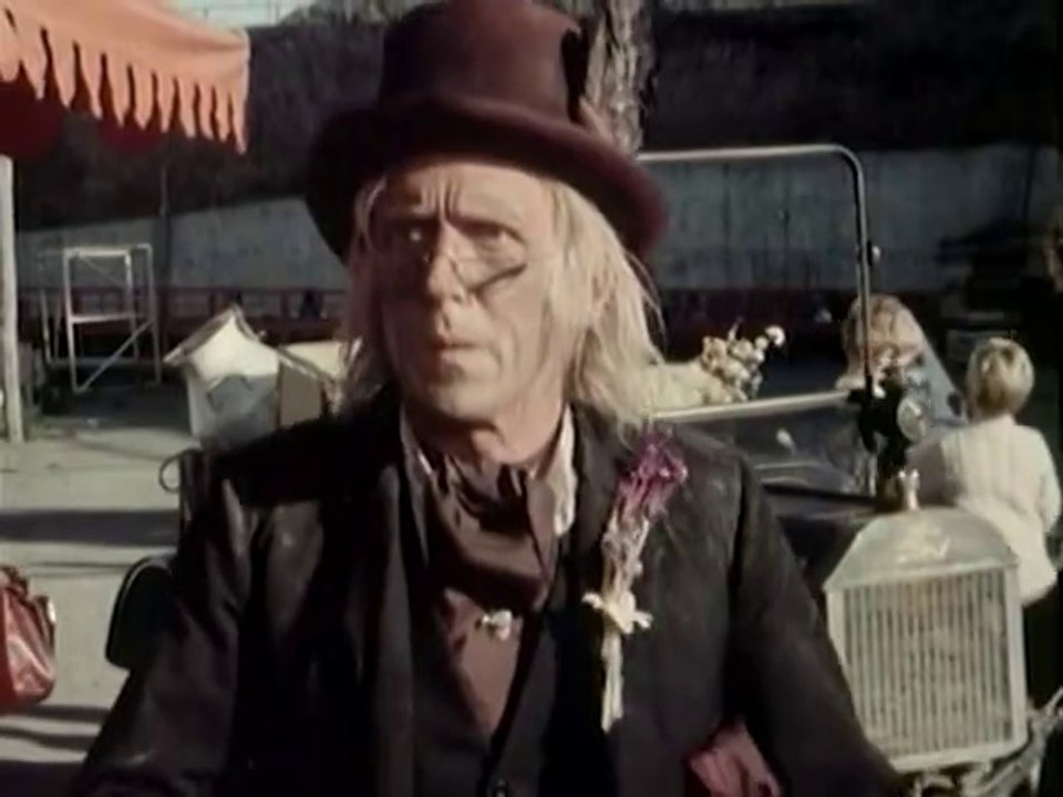 Worzel Gummidge Down Under (1987) S01E07 - Worzel to the Rescue