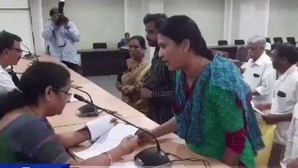 మేడ్చల్: జిల్లా కలెక్టరేట్ కార్యాలయంలో ప్రజావాణి కార్యక్రమం