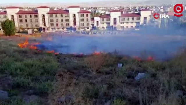 Kars’ta 2 ayrı bölgede örtü yangını