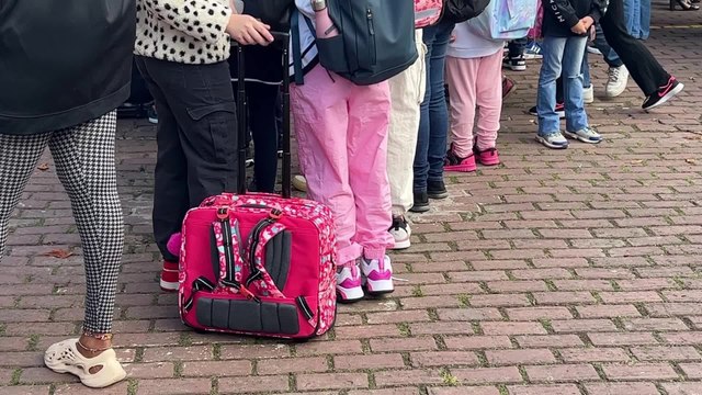 Rentrée des classes à l'école communale n°5 d'Ixelles avec la ministre Caroline Desir
