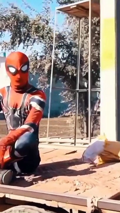 Poor spiderman in Pakistan