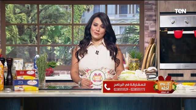 طريقة عمل بيتزا الكرنب مع الشيف فيفيان فريد