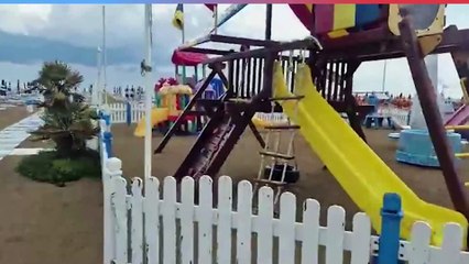 Nubifragio a Rimini: il video. Grandine e pioggia battente