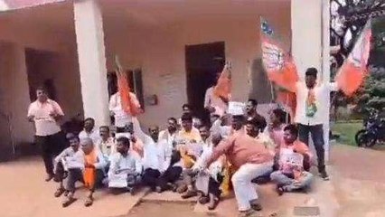 వికారాబాద్: ప్రభుత్వం వెంటనే పేదలకు డబుల్ బెడ్ రూమ్ ఇండ్లు అందించాలి