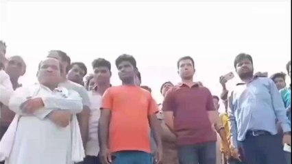 "लव ट्रायंगल" का खौफ़नाक अंत, प्रेमी ने खाया जहर, तो नदी में कूदी दोनों प्रेमिका