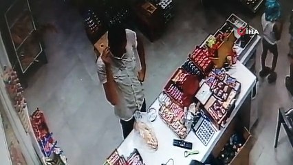 Antalya'da Lastikleri Patlak Bisikletle Gelen Hırsız, 6 Bin TL'lik Bisikleti Çaldı