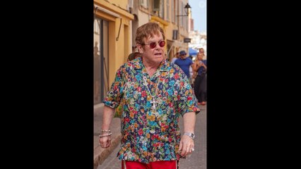 Elton John victime d'une mauvaise chute dans sa maison à Nice : la star britannique est hospitalis