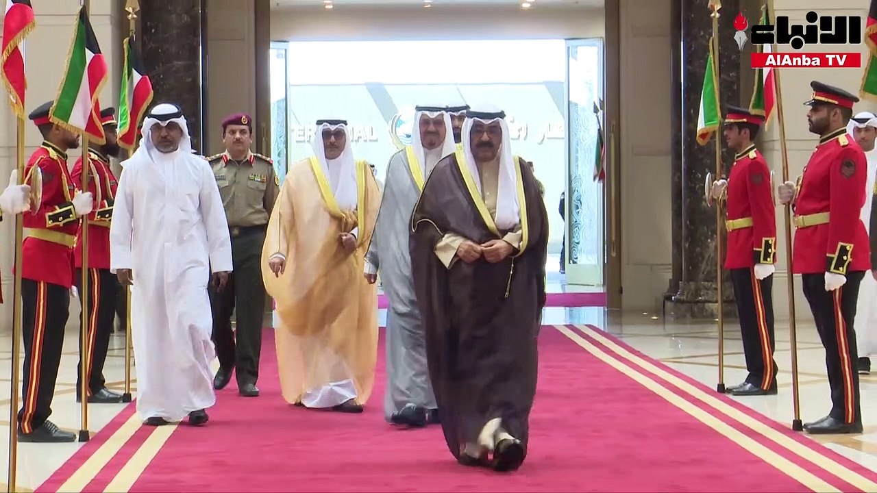 سمو ولي العهد الشيخ مشعل الأحمد غادر البلاد  متوجهاً إلى المملكة المتحدة الصديقة لحضور احتفالية مكتب الاستثمار في لندن