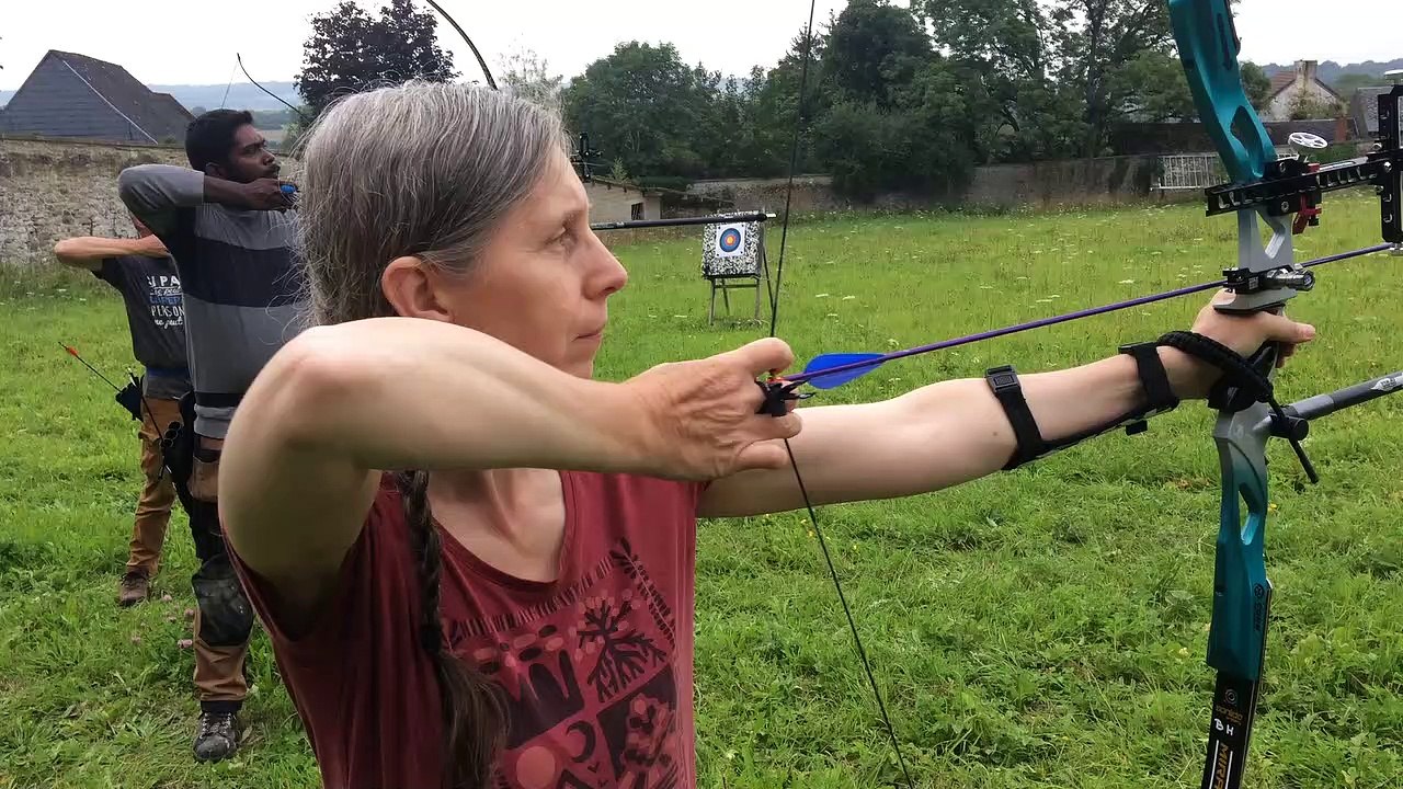 Béatrice, notre mascotte, méfiez vs de l'eau qui dort..et Antoine, le petit filou !