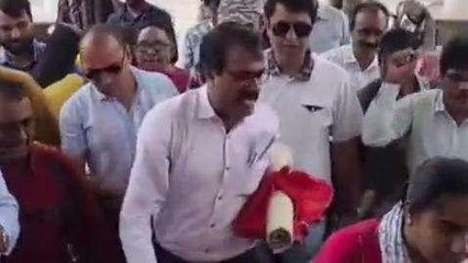 रतलाम:पटवारियों ने बस्ते जमा कर अनिश्चितकालीन हड़ताल शुरू की