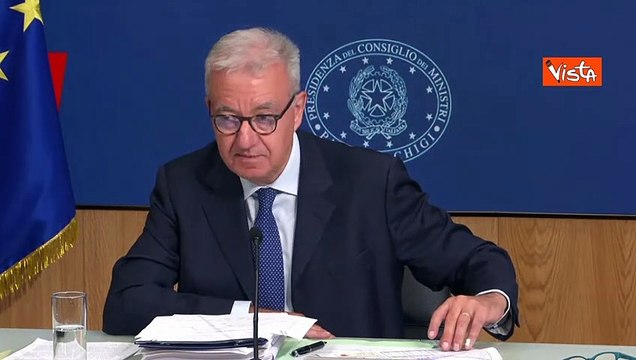 Mantovano: Sui migranti numeri preoccupanti, ma anche primi risultati del lavoro del Governo