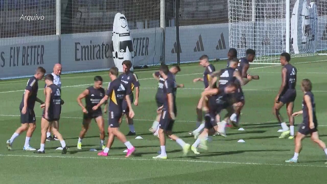 Lesionado, Vini Jr. deve desfalcar Brasil nas E...