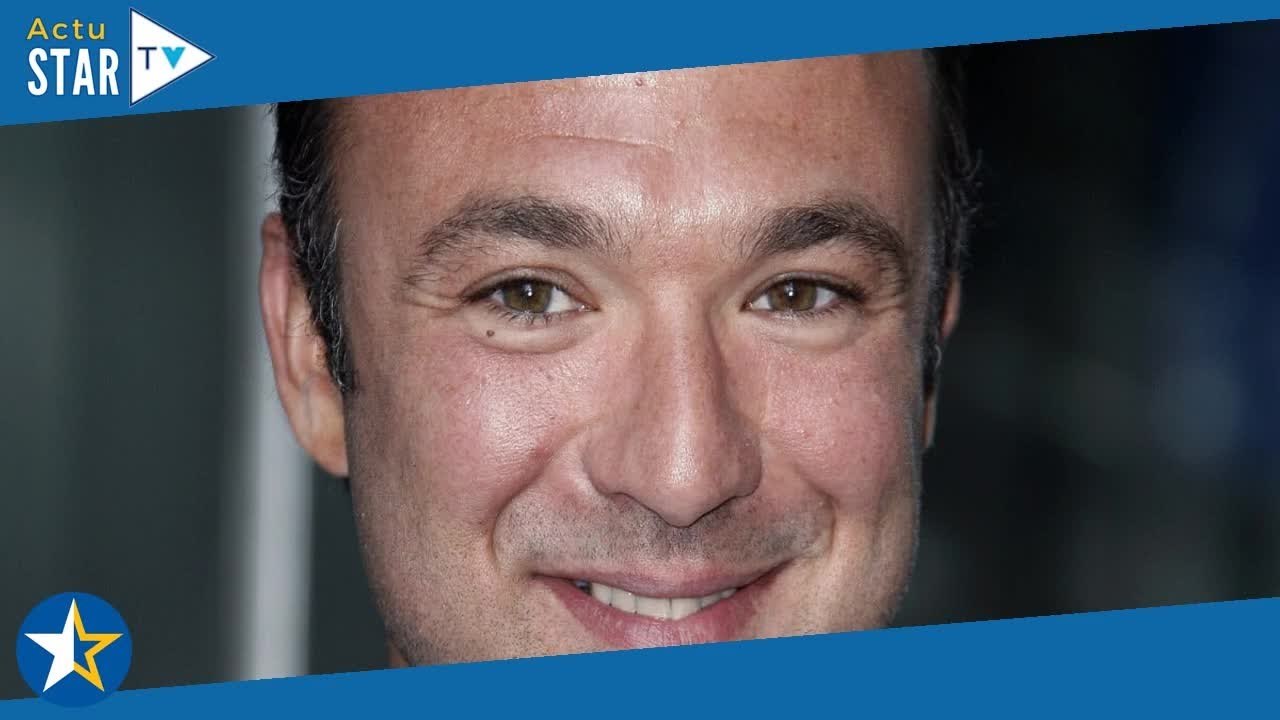 Alexandre Devoise papa  rare photo de ses deux grands fils, des jumeaux qui ont deux ans d'écart