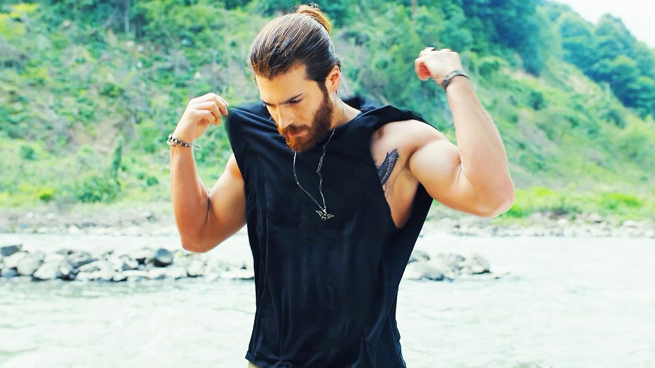طائر الصباح - الحلقة 1 - مدبلج للعربي - Erkenci Kuş - فيديو Dailymotion