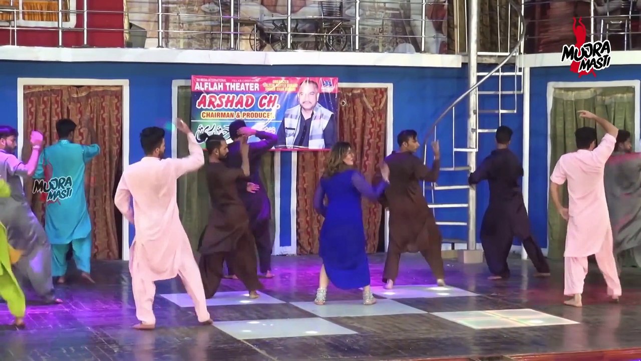 KHUSHBOO KI NATHLI DI KUNDI - 2018 PAKISTANI MUJRA DANCE - MUJRA MASTI - NASEEBO LAL