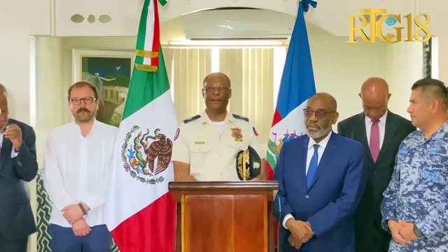 Gen 110 ofisye FAD'H ak 12 ajan PNH kite peyi a pou al pran fòmasyon nan peyi Mexique.