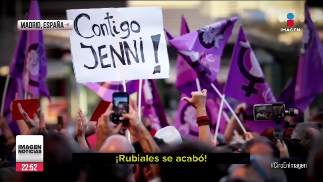 Mujeres marchan en Madrid para exigir cese de Luis Rubiales