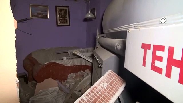 Kırıkkale'de freni boşalan tanker eve çarparak durabildi