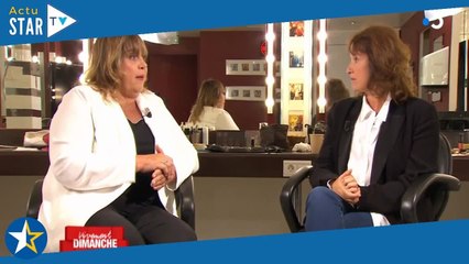 Ah bon  Tu es la marraine   Michèle Bernier et Anne Roumanoff s'écharpent dans un amusant sketc