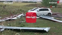 Ardahan’da hortum: Evlerin çatısı uçtu, araçlar zarar gördü