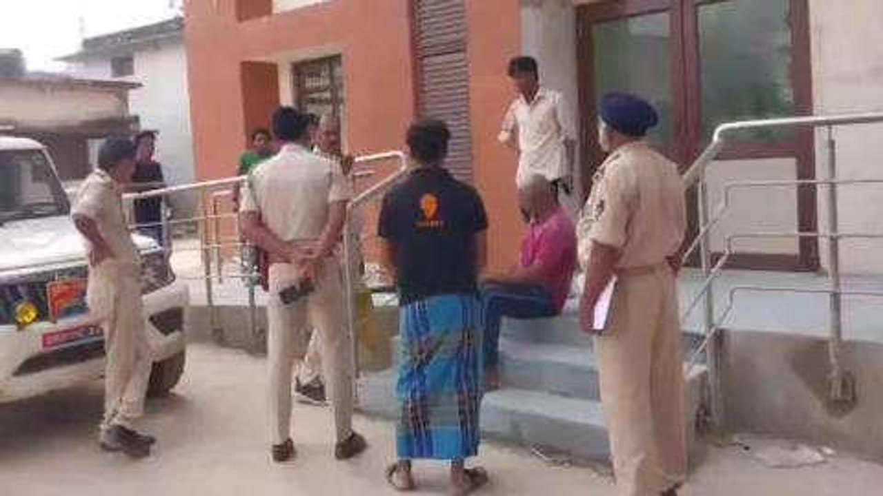 बड़ी खबर: डॉक्टर की लापरवाही से जच्चा- बच्चा की मौत, परिजनों ने जमकर काटा बवाल