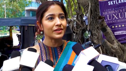 Скачать видео: Shweta Tripathi, the Star of Mirzapur, Discusses Raksha Bandhan Plans and Unveils Upcoming Projects